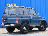 当車両は、ボディーの長さが短い分、駐車もしやすいですね♪取り回しがしやすいのでランクルに乗りたいけどサイズ感が気になる方でも安心してお乗り頂けます！！