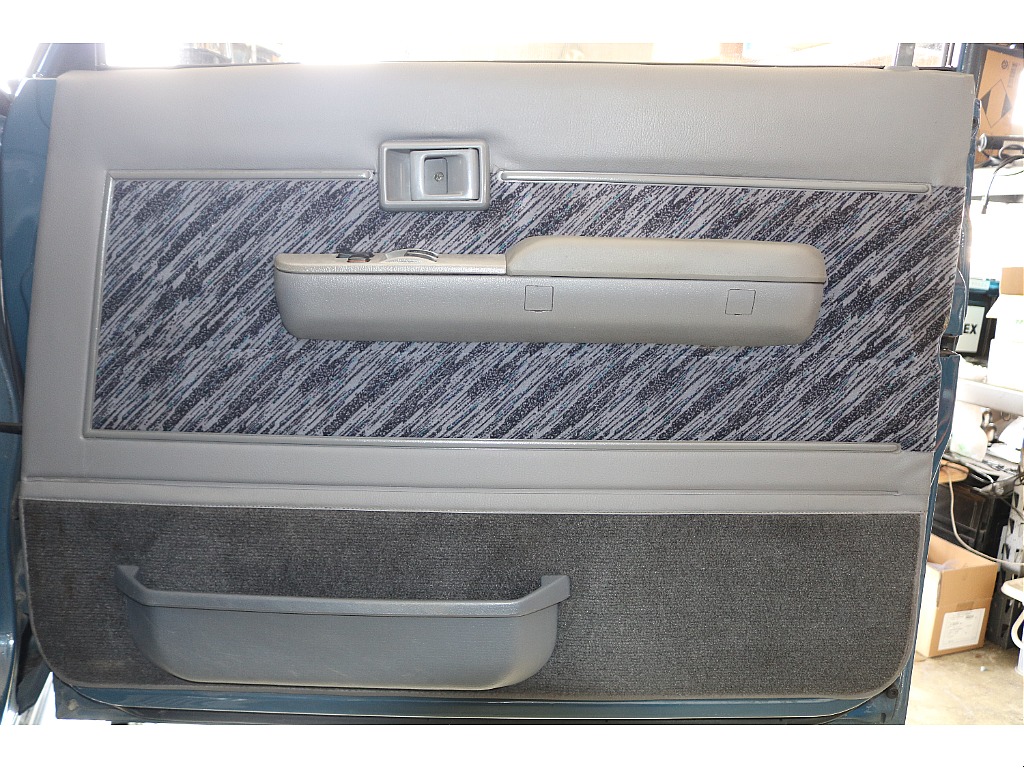 運転席の内張り