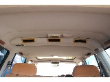 天張りになります！中古車ではたまにヤニ汚れで真っ黒なお車などもありますので中古車選びでは重要なチェックポイントです！