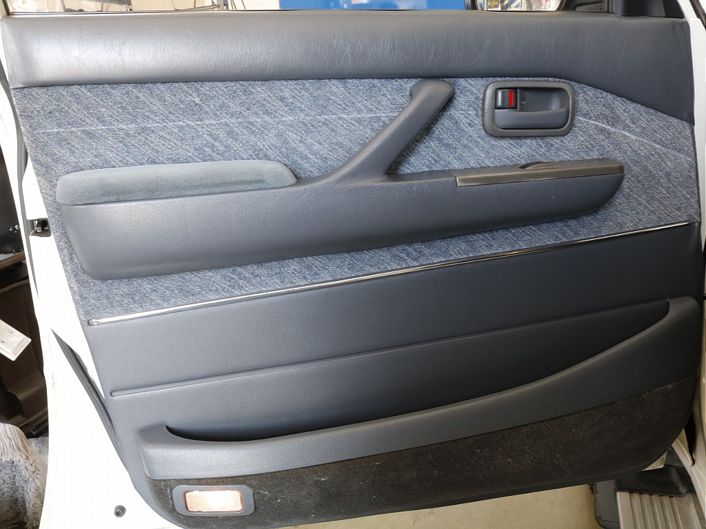 助手席の内張り