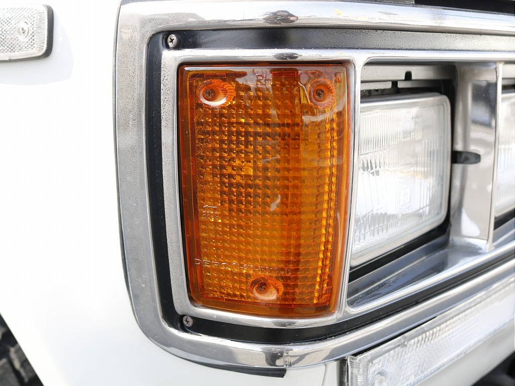 フロントウインカー