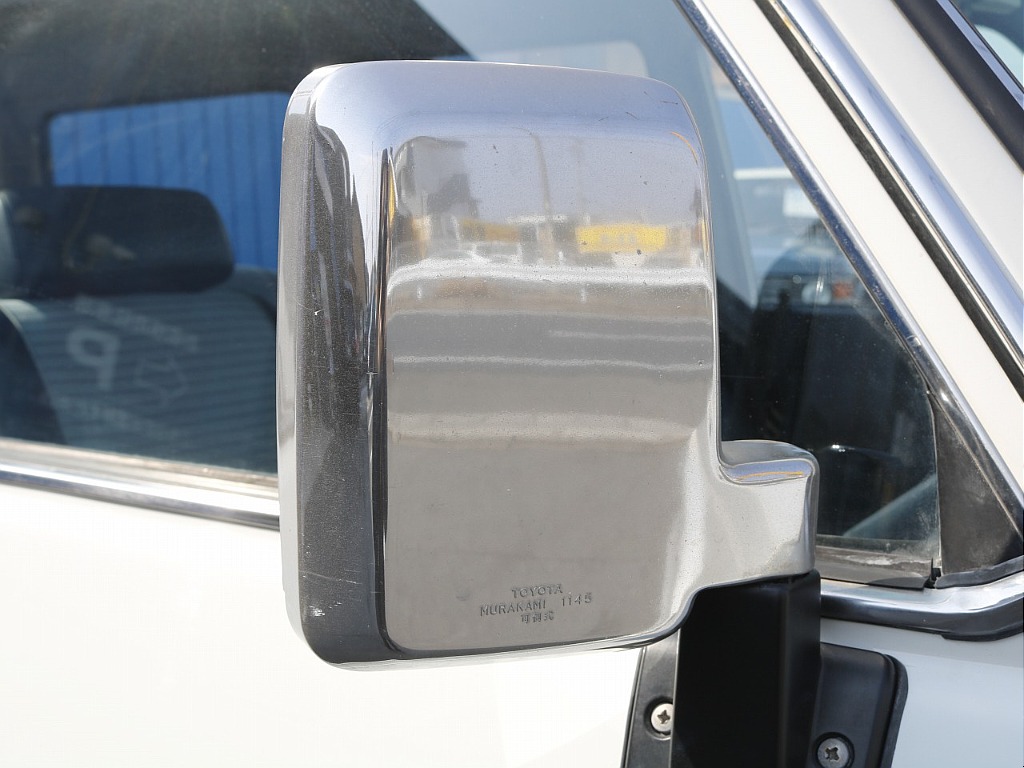 メッキのサイドミラー