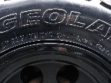 タイヤはYOKOHAMAジオランダーAT（285/75R16）