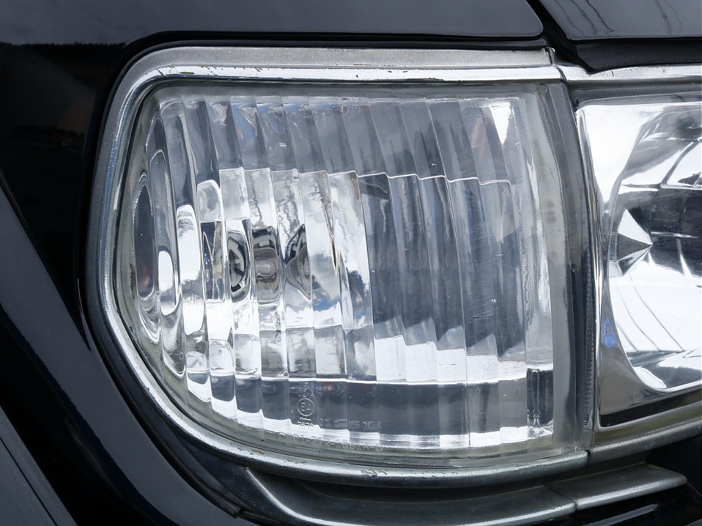 フロントウインカー