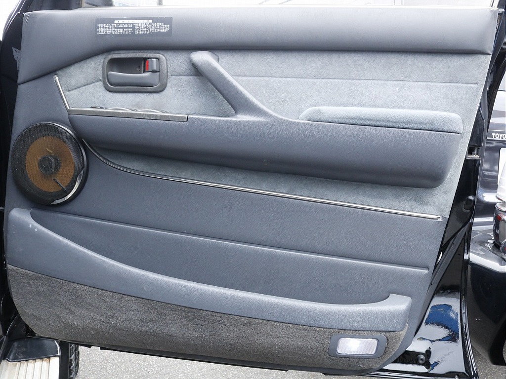 運転席の内張り