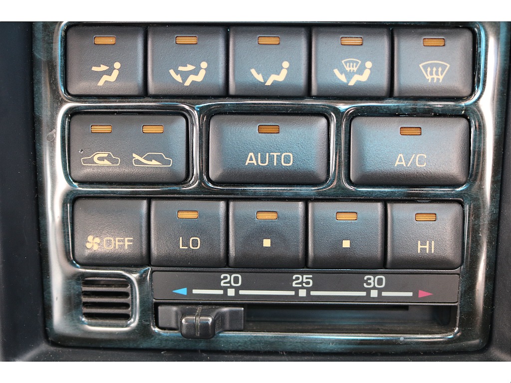 エアコンパネル