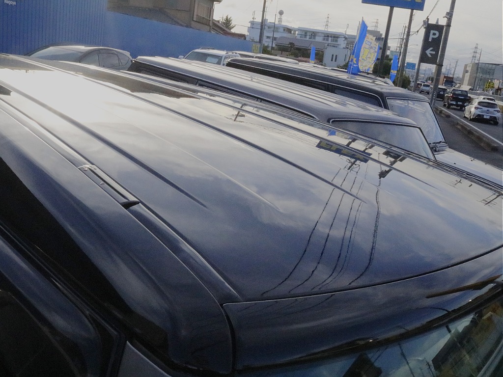 ルーフのペイントも綺麗な状態になります！！車の中でもたうさん日が当たる部分のなるので綺麗だと安心感がありますよね！