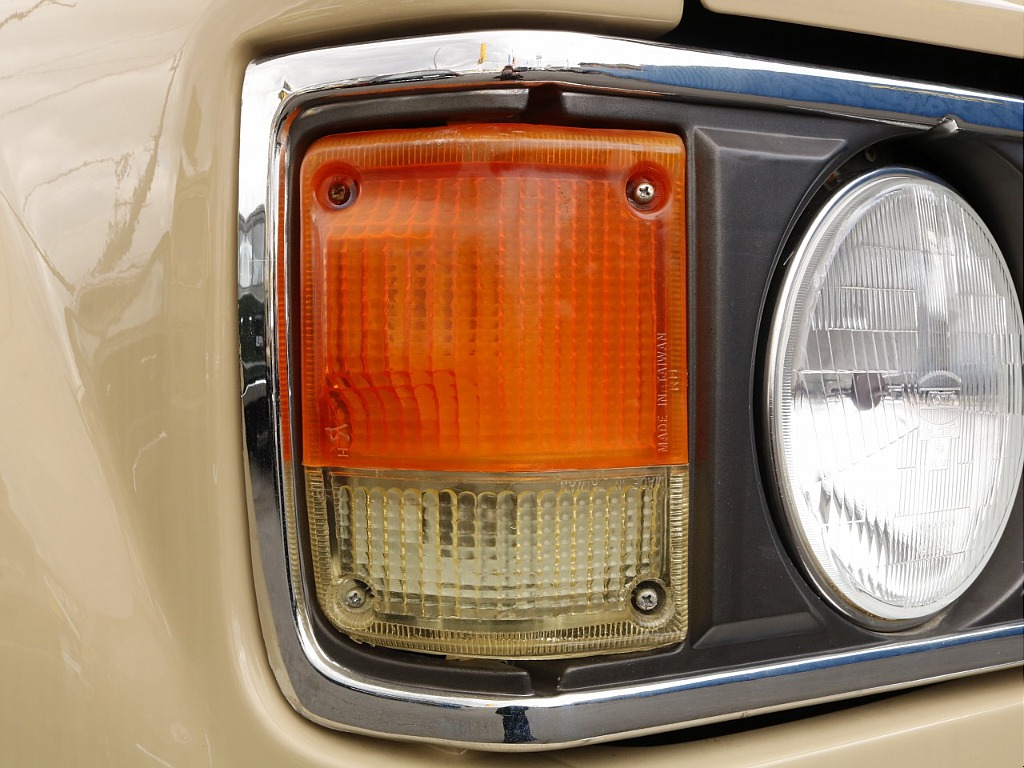 フロントウインカー