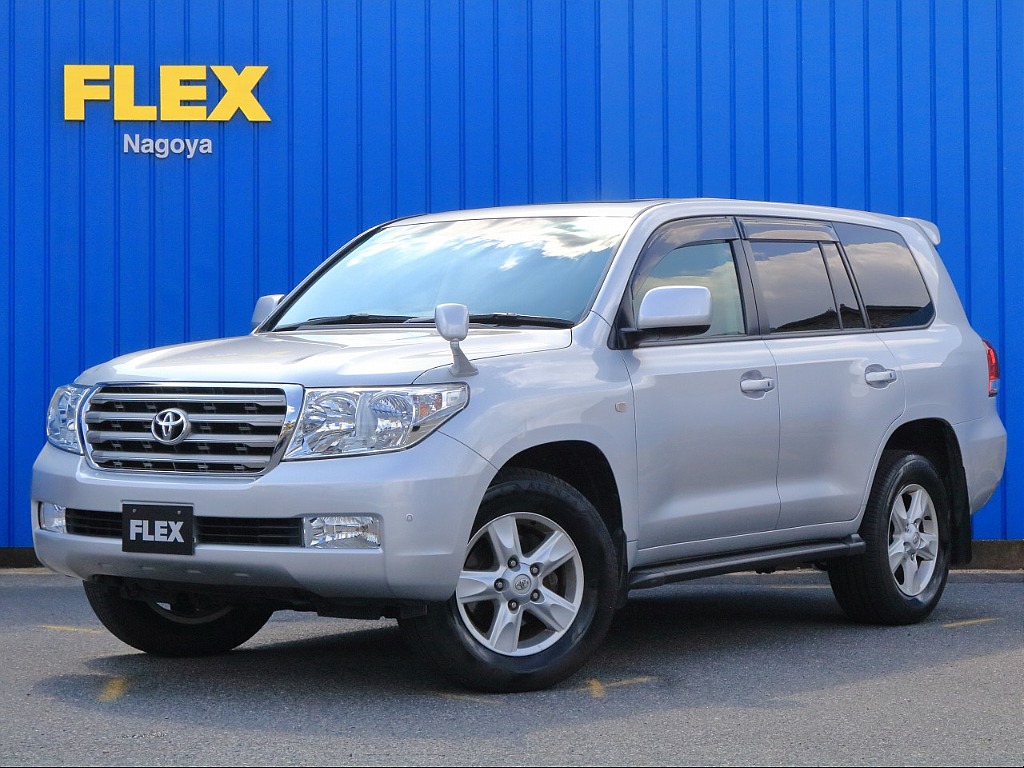 平成22年式　ランドクルーザー200 4600CC　V8エンジン AXグレード 　前期最終　4WD　走行9万キロ　シルバーメタリック　純正マルチレス　買取直販車両のご紹介です♪