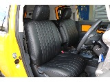 運転席はお車の中でも滞在時間が長くなる場所です。オーナー様のこだわりが詰まった特等席のサポートをさせて頂ければと思います。