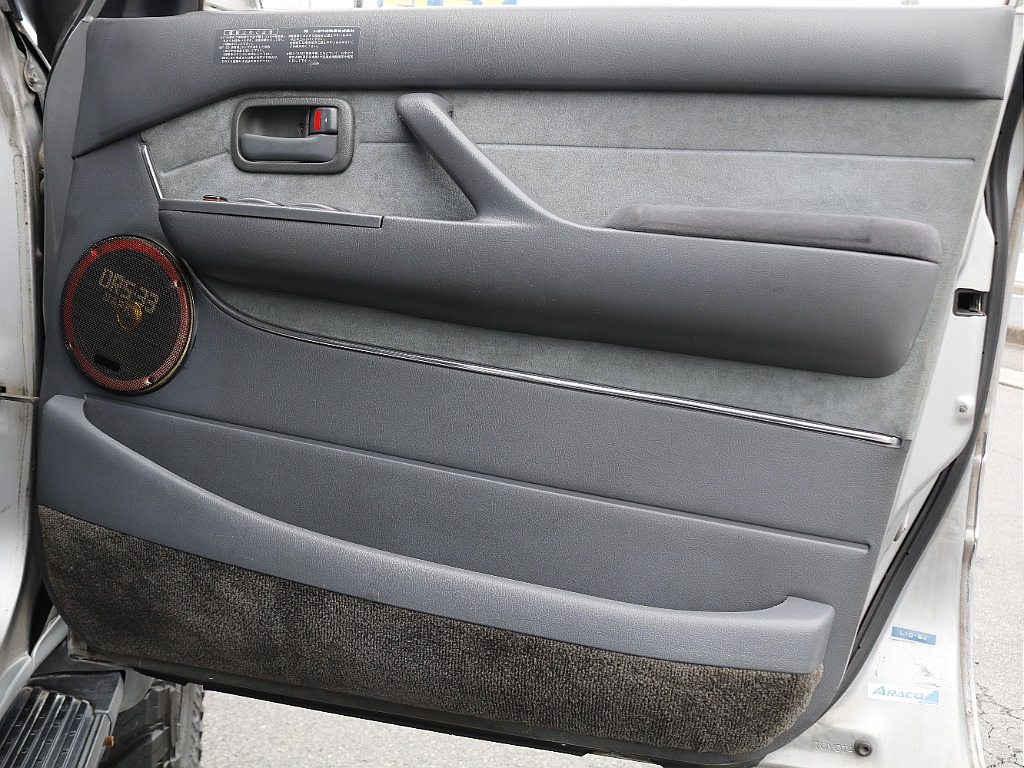 運転席の内張り