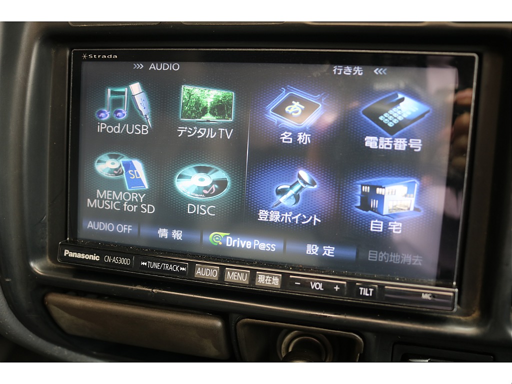 カーナビ付きなので遠方へのお出かけも安心！