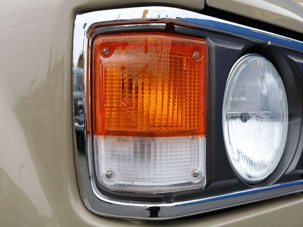 オレンジ×クリアのコーナーになります！