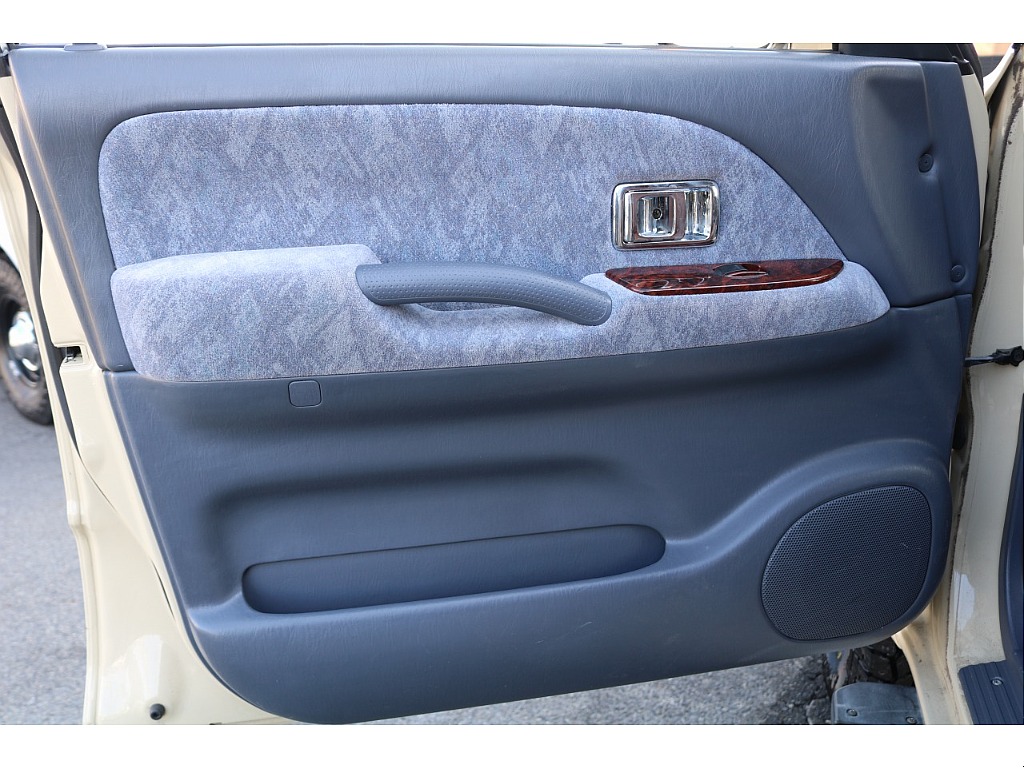 助手席の内張り