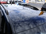 サンルーフからの太陽光により車内が明るくなることで解放感を感じることが出来ます！ルーフラックなどのカスタムも可能になりますのでお気軽にご相談ください！