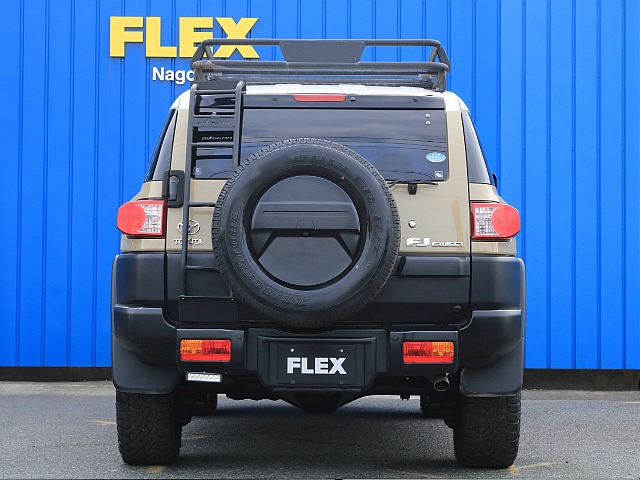 背面タイヤにリアラダーでよりアクティブなバックスタイルに☆