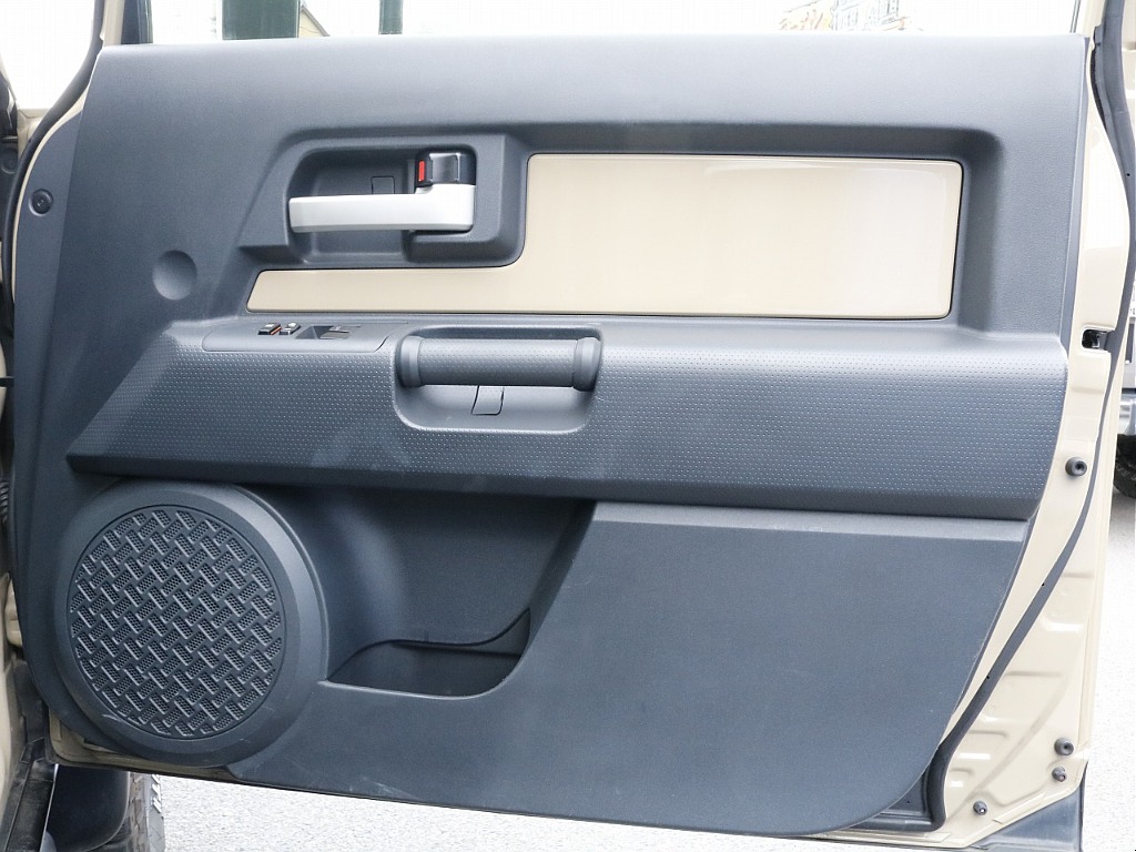運転席の内張り