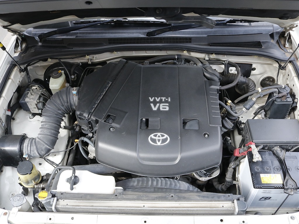 4000ccガソリンエンジン！かつ寒冷地仕様で、冬のアウトドアも安心にお出かけできます♪