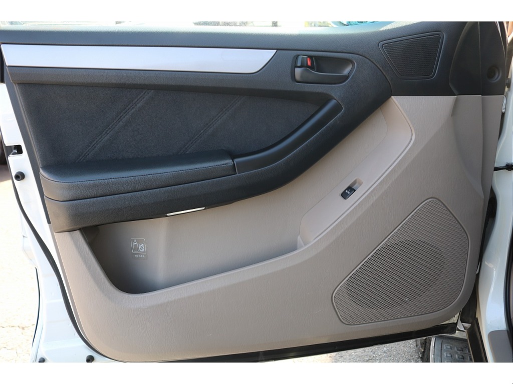 内張りご覧の通りです☆