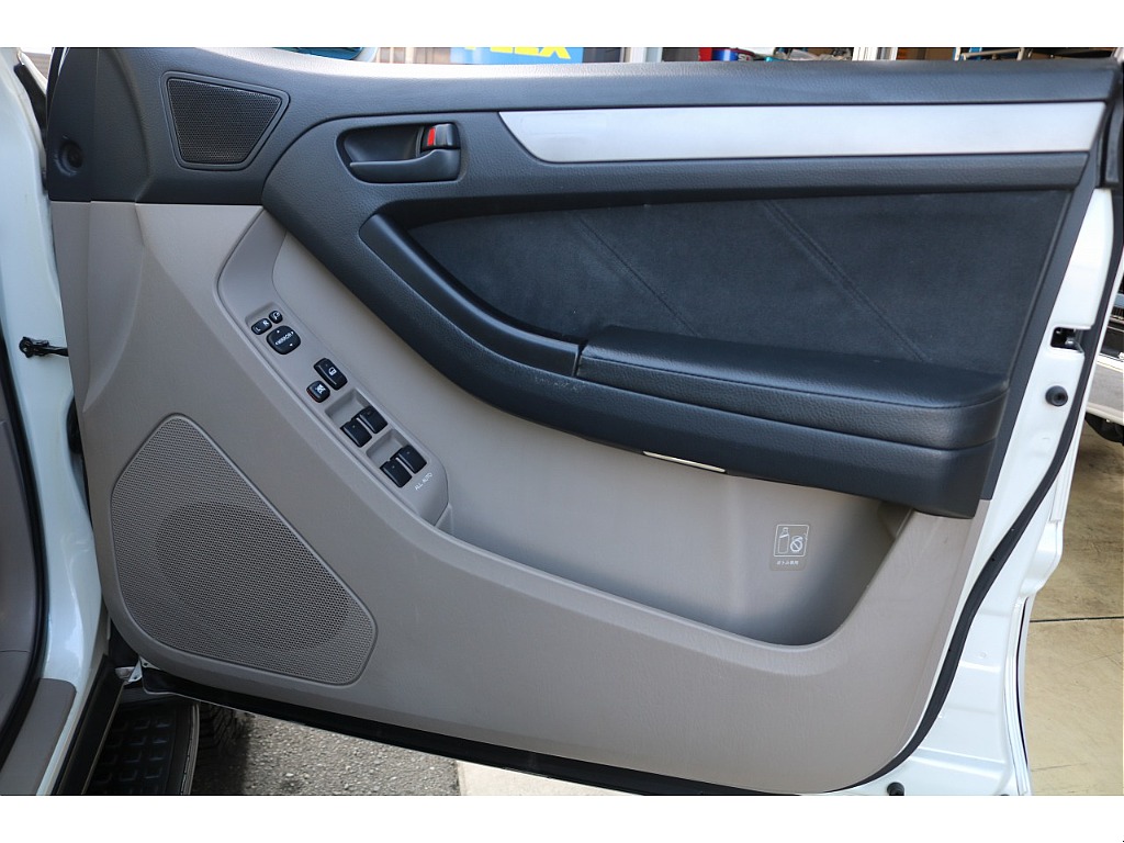 内張りご覧の通りです☆