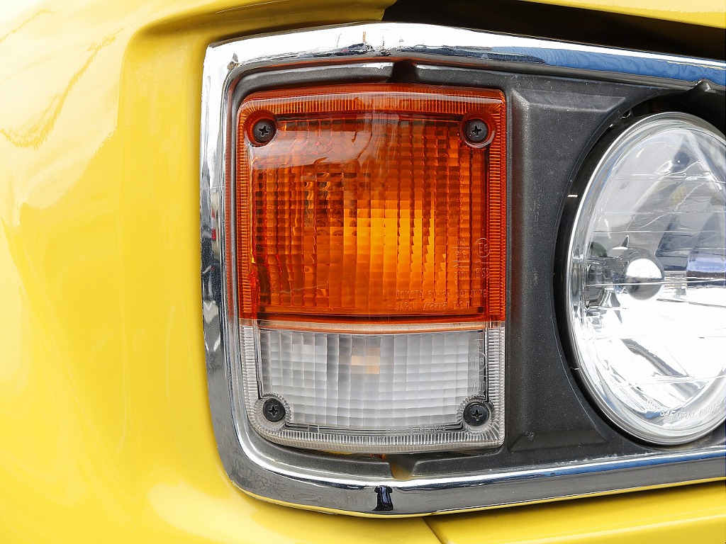 フロントウインカー