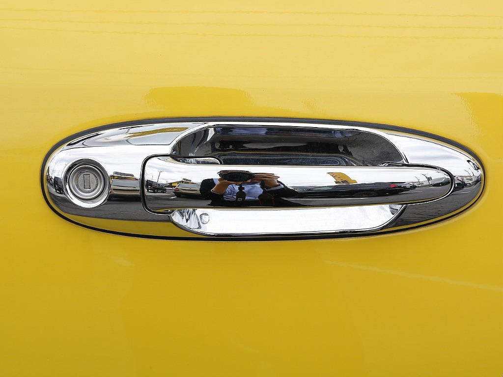 メッキドアハンドル