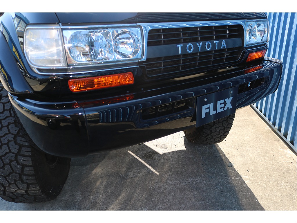 フロントバンパー