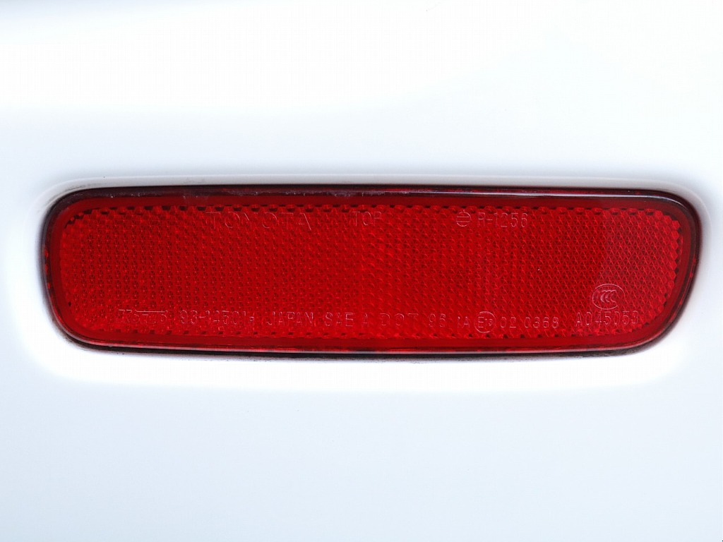 実際にご来店が難しい、遠方にお住まいのお客様もご安心ください！お電話やメールにてお車のご説明、ご覧になりたい箇所の追加画像、お見積書の郵送、と当店スタッフが丁寧に対応させていただきます♪