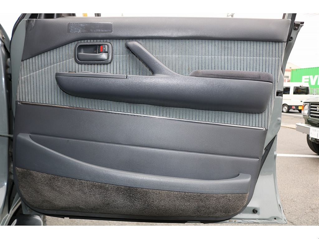 トヨタ ランドクルーザー80(44枚目)