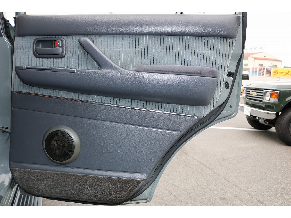 トヨタ ランドクルーザー80(46枚目)