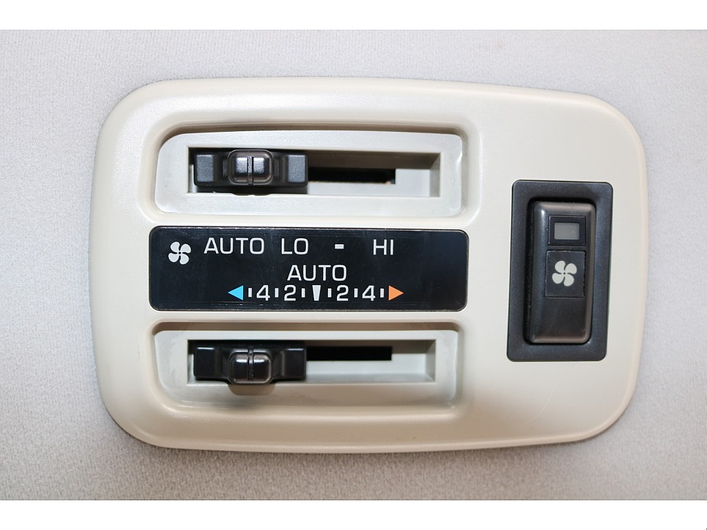 トヨタ ランドクルーザー80(54枚目)