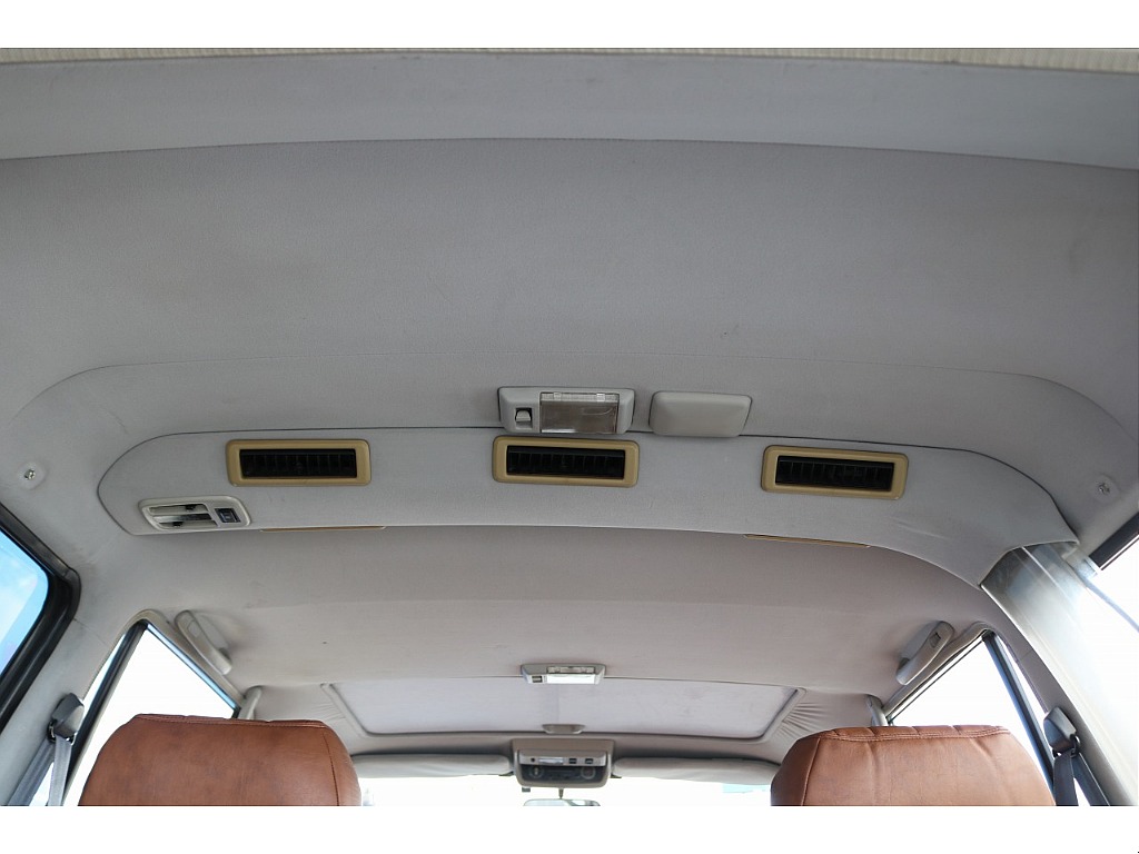 トヨタ ランドクルーザー80(9枚目)