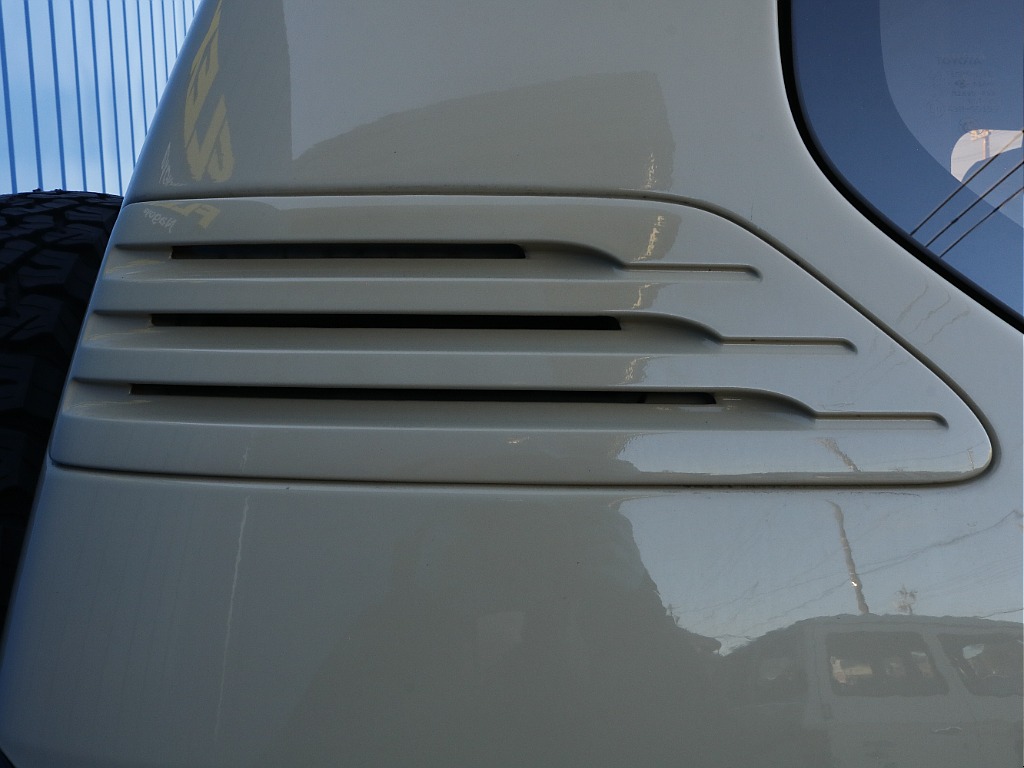 消耗品、内装・外装品を除く機能部品を全て保証致します！保証期間は１年ごとの自動更新となります。保証上限額ごとに３つのプランをご用意しており、無料プランもございます。詳しくはお問い合わせ下さい。