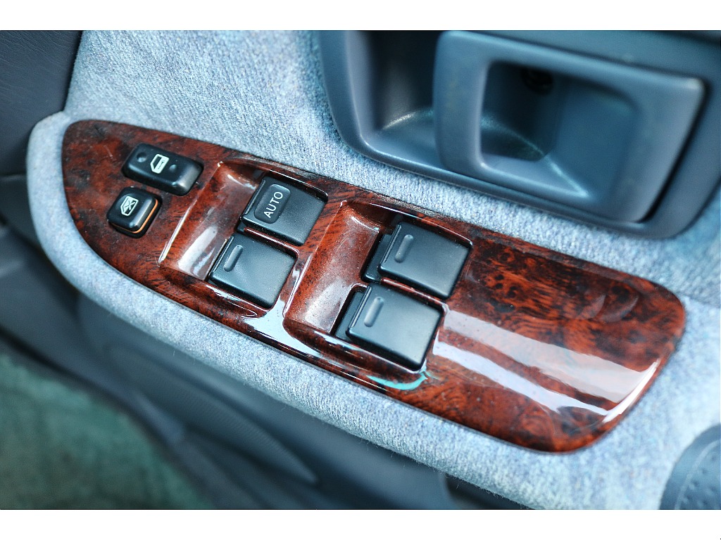 パワーウインドウスイッチ