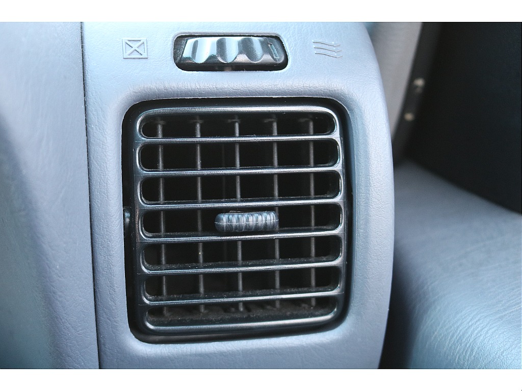 エアコン吹き出し口