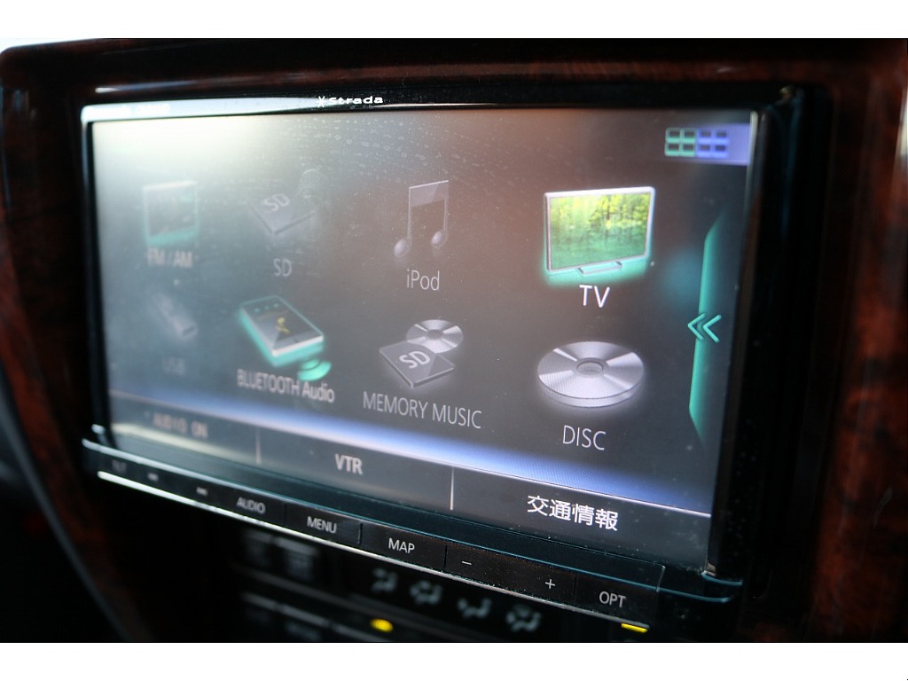 ストラーダ製のナビをインストール済！