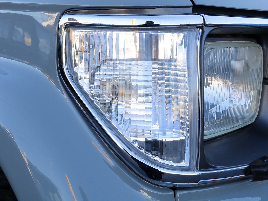 フロントウインカー