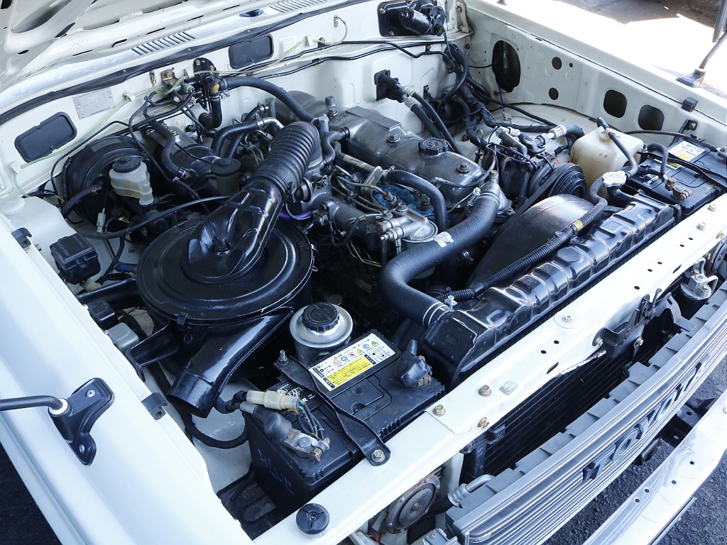 エンジン・ミッション・フレーム・ボディフルレストア車両になります☆