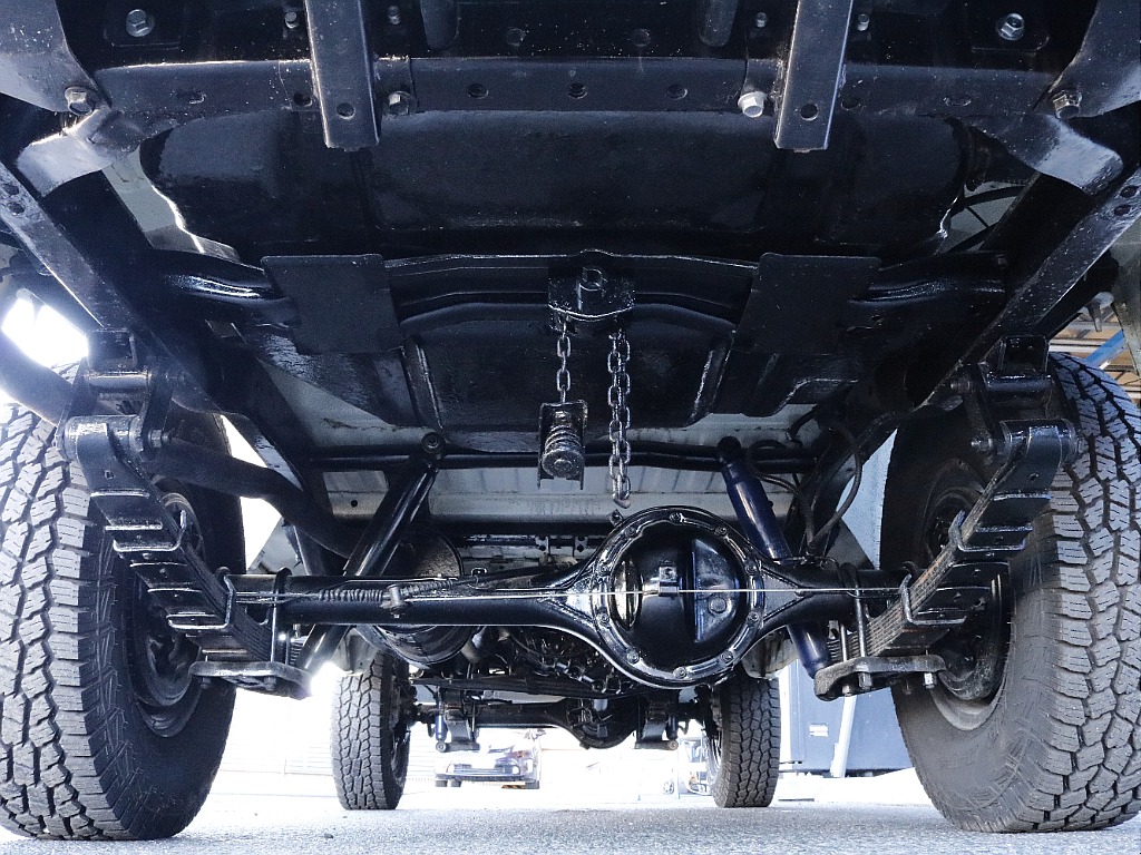 車両後方下回り