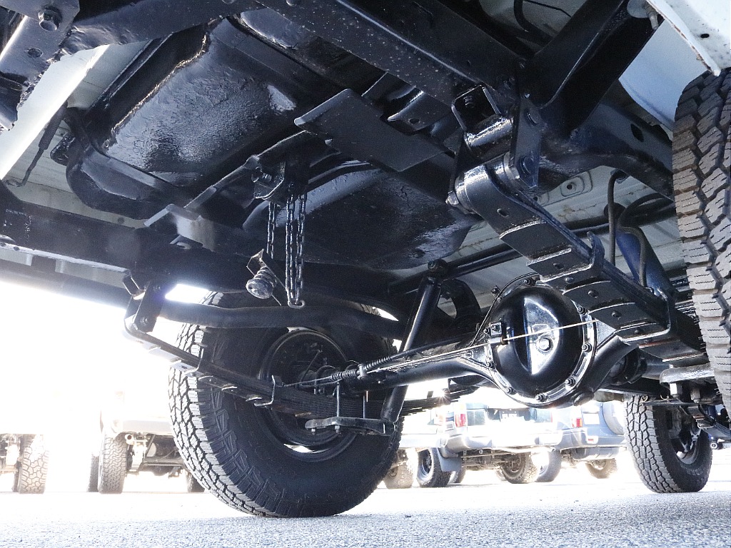 車両後方下回り