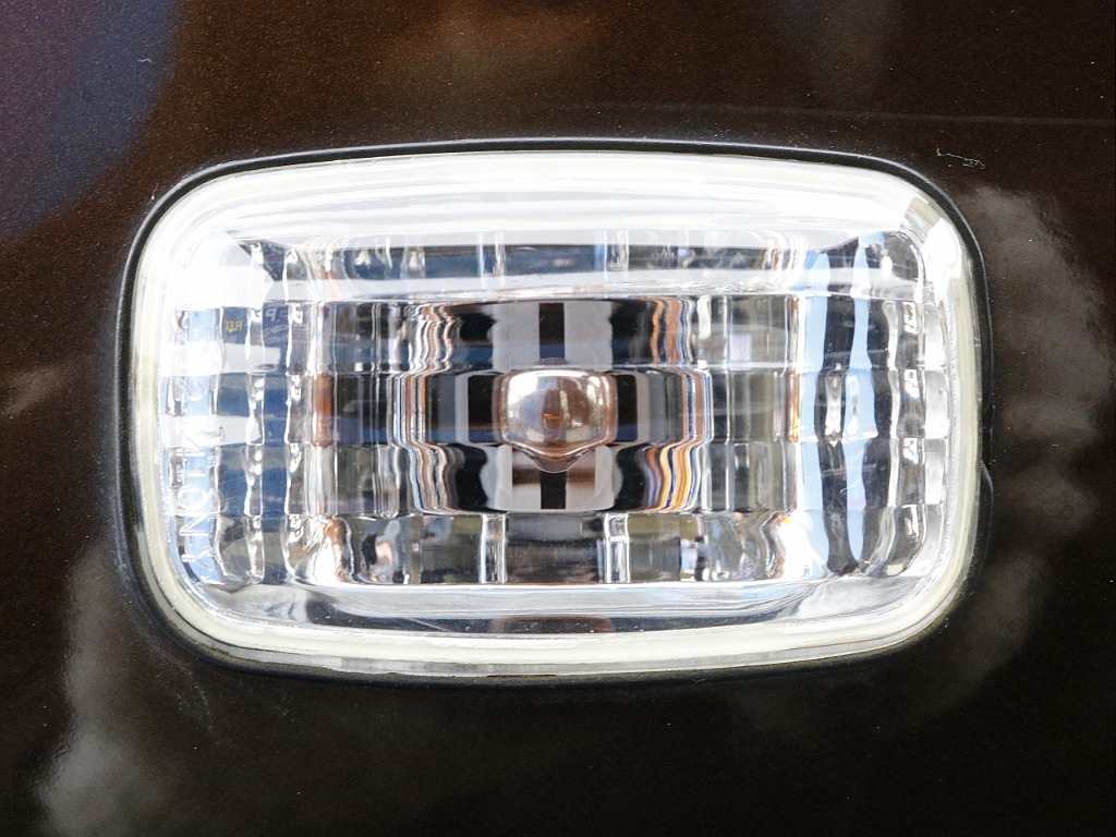 サイドマーカー