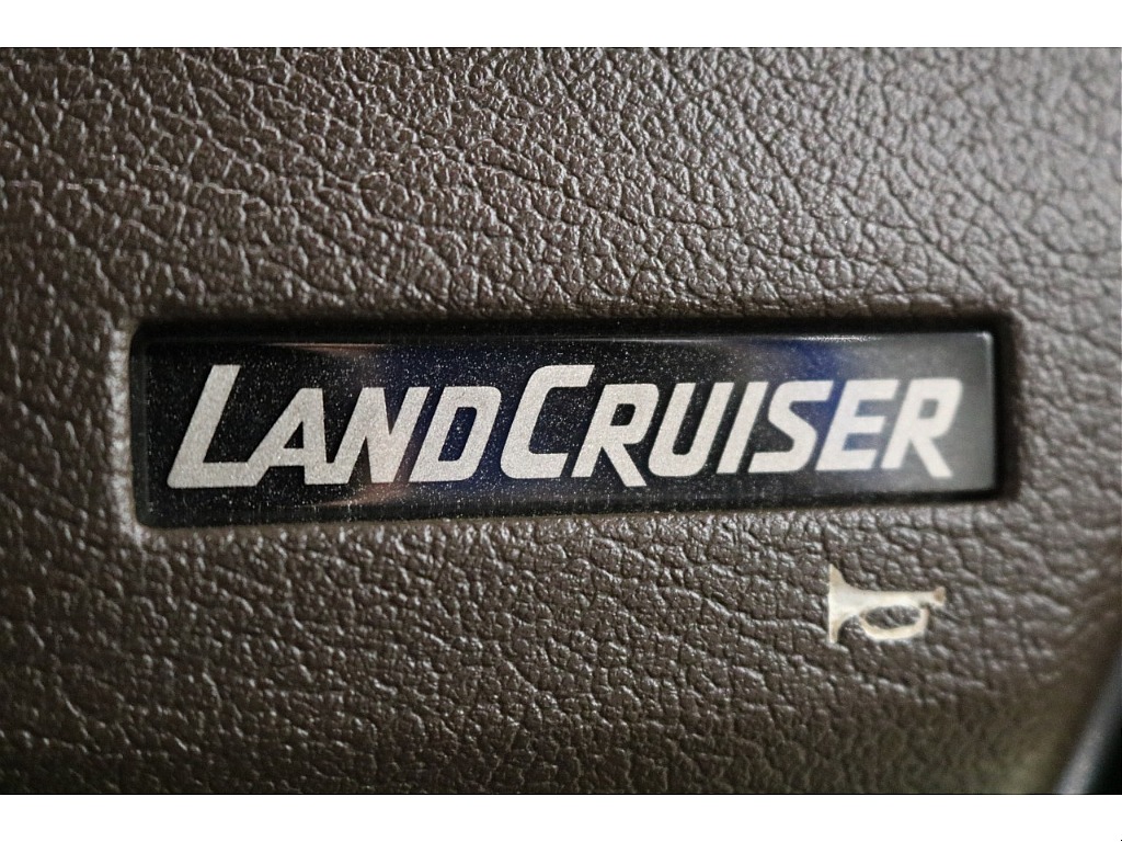 消耗品、内装・外装品を除く機能部品を全て保証致します！保証期間は１年ごとの自動更新となります。保証上限額ごとに３つのプランをご用意しており、無料プランもございます。詳しくはお問い合わせ下さい。