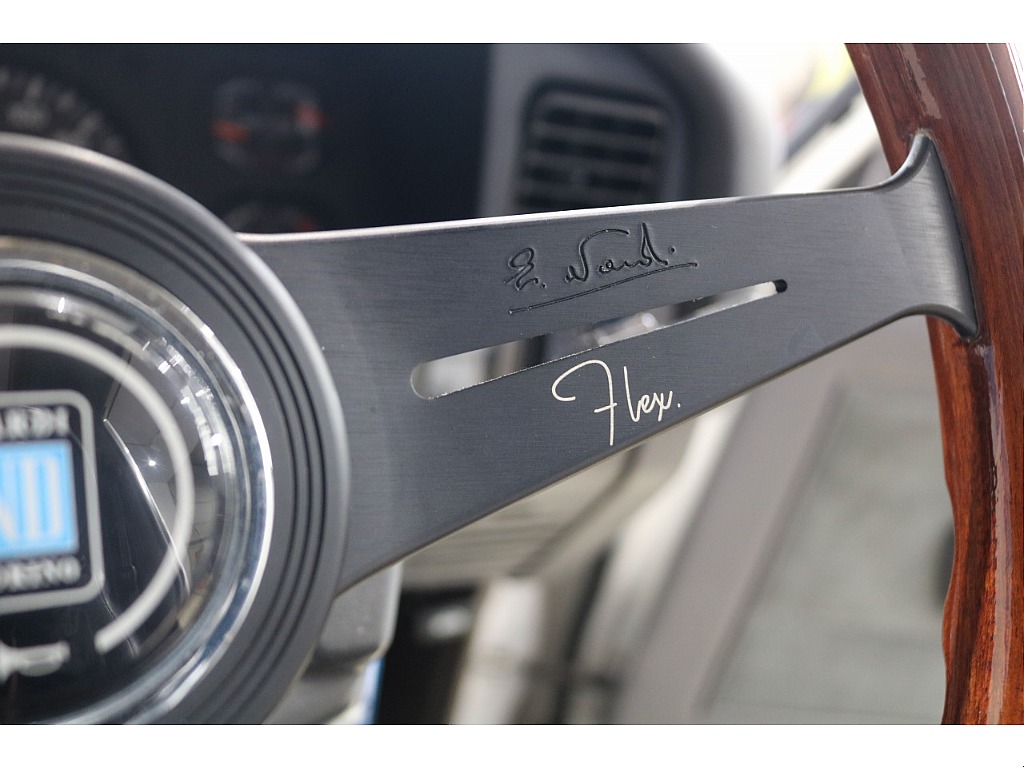 ナルディステアリングはFLEXコラボオリジナルになります！