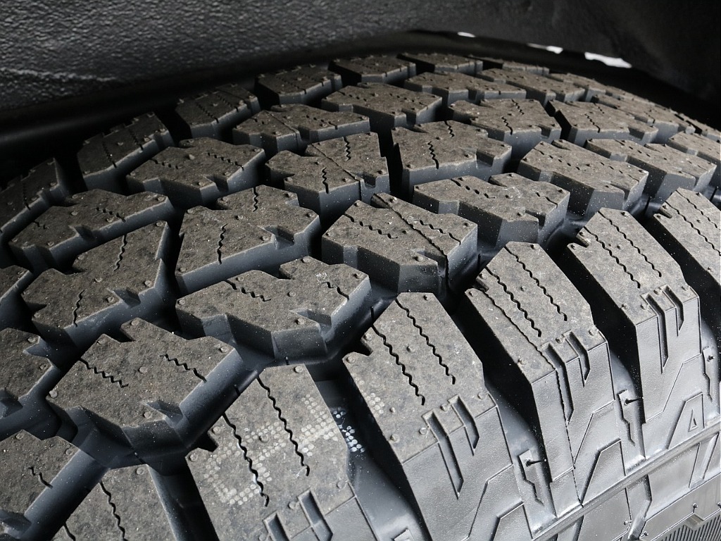 新品タイヤとなります