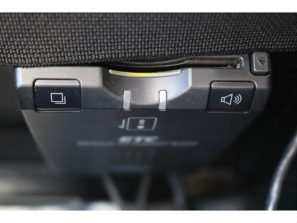 ETC機能付きなので高速道路の乗り降りも楽々◎