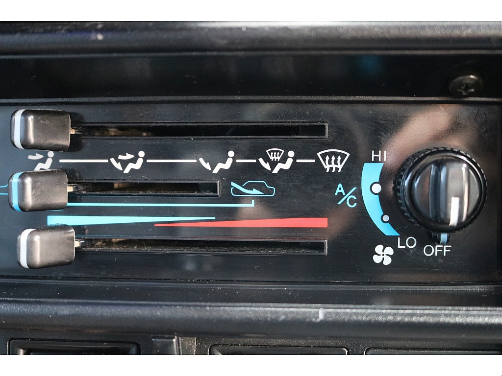 エアコンパネル