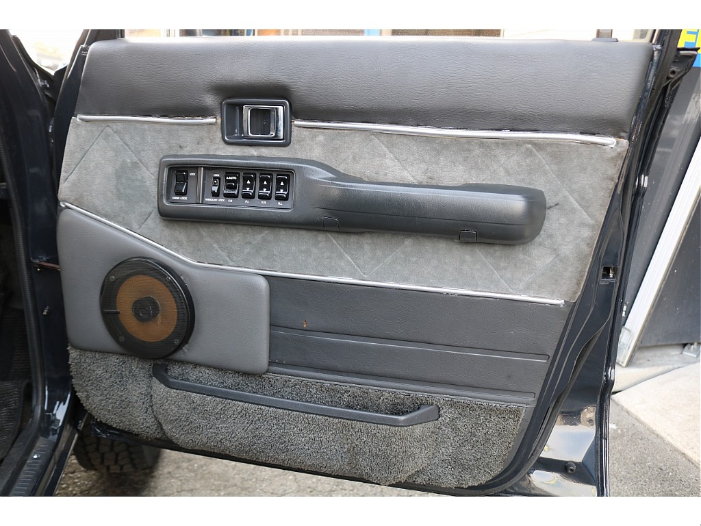 運転席の内張り