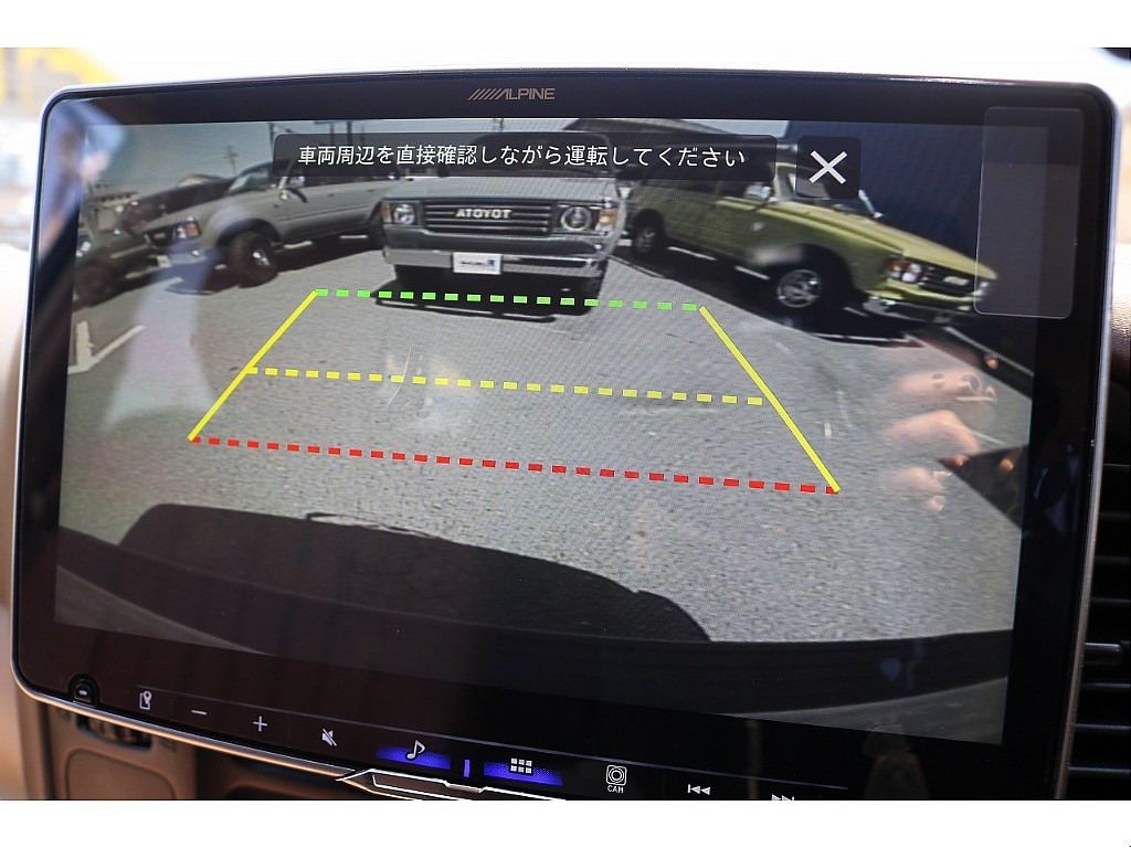 安心のバックカメラ付き♪