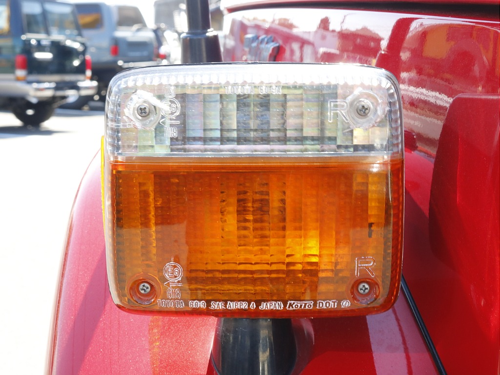 オレンジサイドマーカー