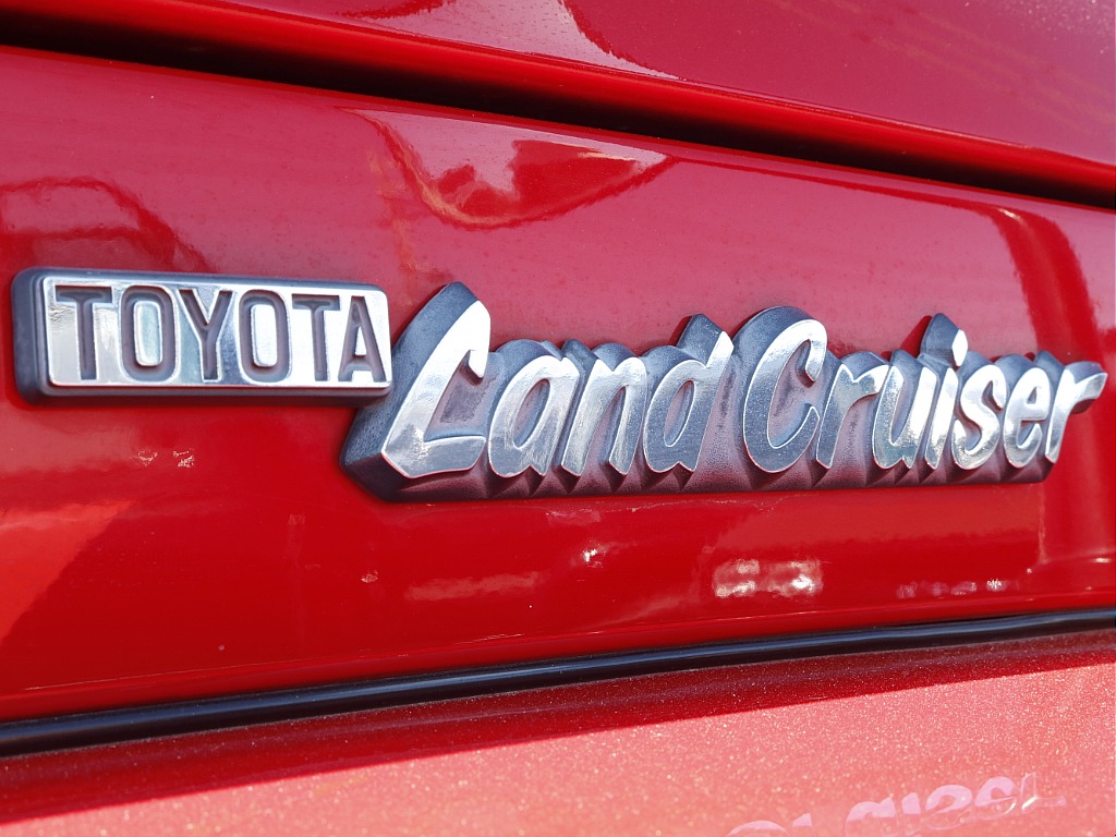 ランドクルーザーエンブレム